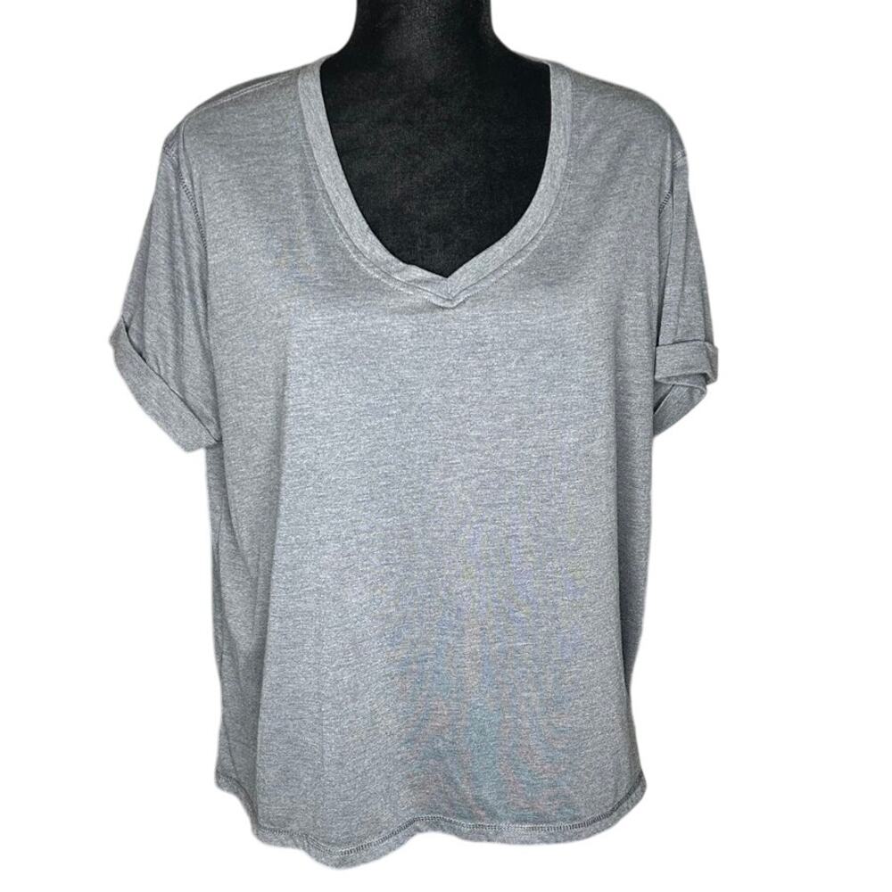 Leg3nd Women's Grey tee size 1x